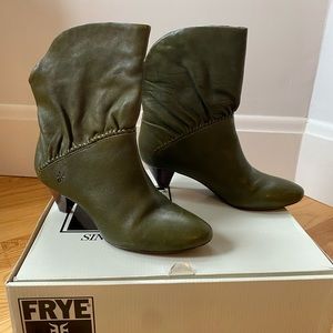 Vintage Frye boots 6.5
